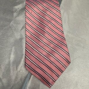 Tommy Hilfiger Vintage Pink Striped Men’s Neck Tie